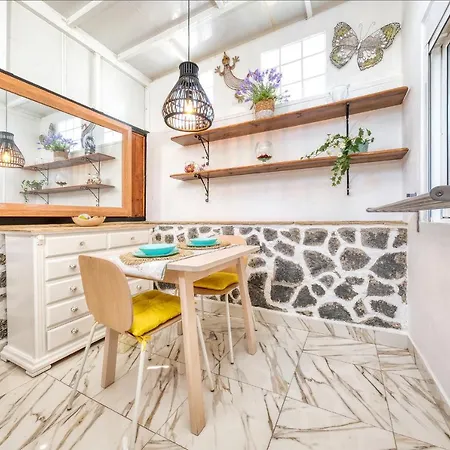 El Geranio Shared Pool And Fast Wifi Apartamento